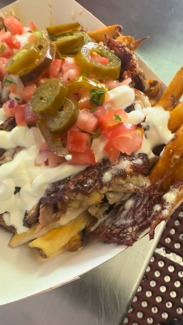 🌮 Griffin Park Lunch Today! 🌮
We’ll be at Griffin Park today from 11–3 serving up lunch and these specials:
🔥 Beef & Cheese Empanadas
🔥 Spicy BBQ Pork Tacos
🥭 Tropical Bowl (Chicken or Shrimp)
🌶️ Creamy Chipotle Chicken Tacos or Bowl
📞 Call ahead: 603-475-4898
If we don’t answer right away, we’re probably helping customers at the window—just give us another call in a few minutes!
AND you can find
Coffee & Biscotti
there until 12:30 ☕️