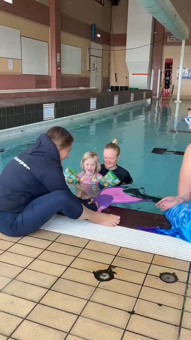 Mermaiding? What's that?! Recently I was lucky enough to try it for the first time - I was hooked!!
Oona @oona274 is a fantastic instructor and mermaid herself. First she introduced Liv to the mini tail, showing her the fun movement. Then Oona took me through the technique of how to move - and I was off!! I loved it! The speed underwater and the feeling of space and tranquility.
I was so pleased to have my good friend mermaid @ggshaw25 with me for my first intro. Splash (the movie) eat your heart out!! Liv had so much confidence in the water, and loved us mermaiding around her! She said she will try the fin on next time!
A big thank you to Onna and George for the experience. We will be back. And some day maybe even in the sea! #mermaiding #portlandmermaids #mermaidpod #freediving