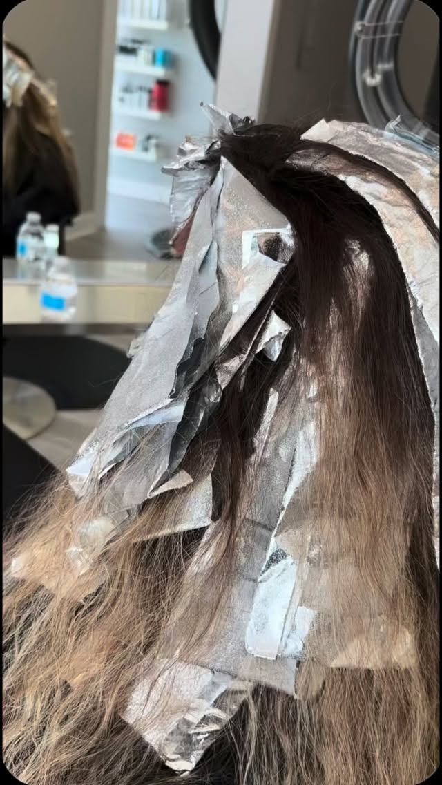 Lived-in blonde perfection for this gorgeous grad! 🤍🎓
Soft, seamless blonde tones with the perfect balance of brightness and depth for an effortlessly beautiful, low-maintenance look. A blonde that grows out beautifully and shines from every angle—just in time for graduation.
Congratulations to the class of 2026! 🎓💛
💫Lightened with Blonde IQ + 30 volume.
💫Root Shadow with SEQ 8n
💫Global Gloss with SEQ 10nv,10nb,10n
@redkenpro
.
Colored + styled by Mane Art owner Karen @karenelisekenoff
.
#livedinblondes
#graduation
#maneartsalon
#dimensionalblonde
#longhairgoals
@myfavstylists
@behindthechair_com