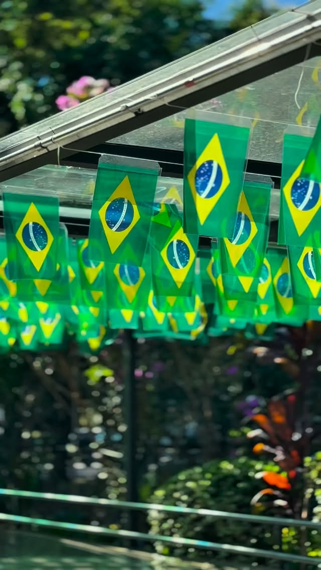 🇧🇷 FUN FEST VIZI VEM AÍ!
Os preparativos já começaram! 👷♂️⚽🇧🇷
Estamos montando tudo para receber você e sua família no Fun Fest do Vizi, com transmissão do jogo da Seleção Brasileira, ambiente especial, torcida, atrações e aquela energia que só o Brasil consegue proporcionar.
Prepare a camisa da seleção, reúna os amigos e venha torcer com a gente! 💛💚
⚠️ Evento exclusivo para associados e convidados de associados. A entrada será permitida somente mediante apresentação de convite previamente retirado na secretaria do clube. 🇧🇷🏆
📍 Clube Vizinhança
🎥 Transmissão do jogo do Brasil
🎉 Fun Fest especial para toda a família
#FunFestVizi #VaiBrasil #SeleçãoBrasileira #clubevizinhança