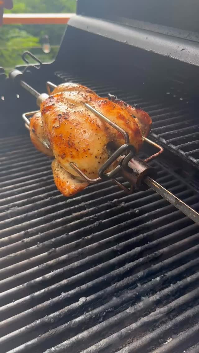 Rotisserie Chicken
#triplesmoke #smokedspices #rotisseriechicken