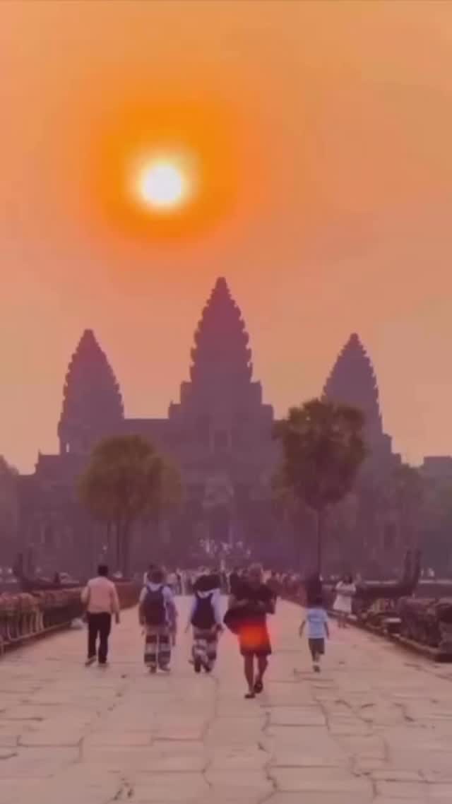 This is how we end our epic 12 day Vietnam & Cambodia Adventure ladies 🙌… watching the sunrise at magical Angkor Wat, exploring its vast grounds and corridors and neighbouring temples including my fave, Ta Prohm jungle temple where Tomb Raider was filmed! 🤩
A little reminder; this could be your last chance to join me on this trip, as I’ve gotta keep creating new trips to keep my loyal Travel Queens who keep coming back for more happy 😊 …and there’s only so many I can physically run a year as a one woman business… so I won’t be running this tour next year or the year after! 😁
For all the info and to read our full itinerary for this and all the other incredible days of this tour, head to the Travel Queen website, where you can also find reviews on our Meet Real Travel Queens page, send me any messages in the chat and book your place - there’s a link in my profile and stories 👉
Bookings close 24 July for this trip as I’ve got flights to book for you within the tour itinerary from north to central Vietnam and to Cambodia and we see so much there’s rather a lot more to organise too 😁
If you have any questions, you can give me (TQ owner Mel here 👋) a call on 07399 303859 or arrange a time to chat out of normal office hours to suit you 😊
If you’re just finding us, hi! 👋 Travel Queen is a super personal group tour operator creating carefully crafted adventures for women, with lots of special little touches, gorgeous accommodation and hidden gems; perfect for the solo female traveller who wants to enjoy it all with the company of likeminded women and a group leader to take care of everything!
Follow me for more highlights of our tours and all kinds of solo female travel and woman power inspiration! ✨
#sofetravel #solofemaletravel #grouptravel #sheisnotlost #pov