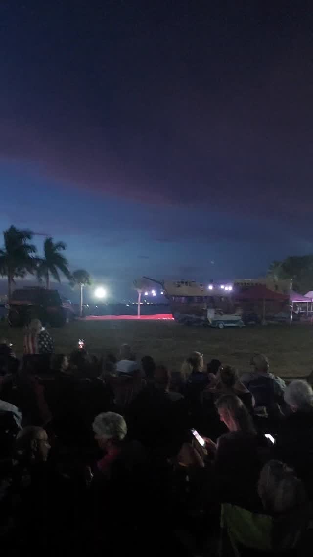 We experienced our first drone show last night! This was unbelievable. One of the coolest things I've ever witnessed!