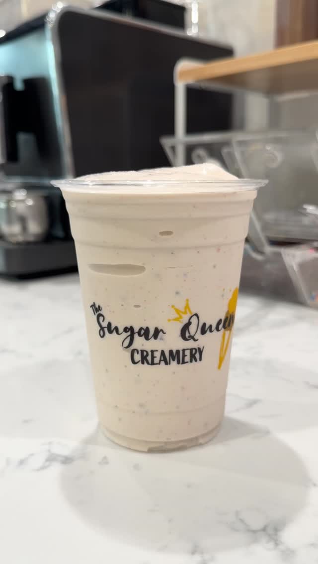 This Saturday, we are celebrating our fourth anniversary at our South Knox location with $5 Birthday Cake Shakes! Our Birthday Cake ice cream, blended to creamy perfection and topped with whipped cream, sprinkles, and a cherry. Available all day, along with free waffle cones with the purchase of a scoop! We will also have a raffle and giveaways throughout the day! We can't wait to see y'all!
106 E Young High Pike, Knoxville
#Knoxville #knoxfood #knoxvilletn #knoxlocal #knoxeats