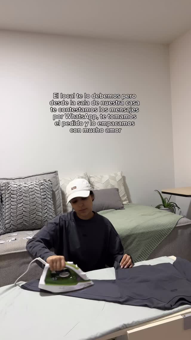 Todavía no tenemos todo oʇןǝnsǝɹ.
Pero tenemos algo que vale mucho más.
Personas que creen en lo que hacemos.
Gracias por cada mensaje, cada pedido y por permitirnos seguir construyendo este sueño.❤️🩹
.
.
.
#emprendimiento #emprender #emprendedores #colombia🇨🇴 #fypppp