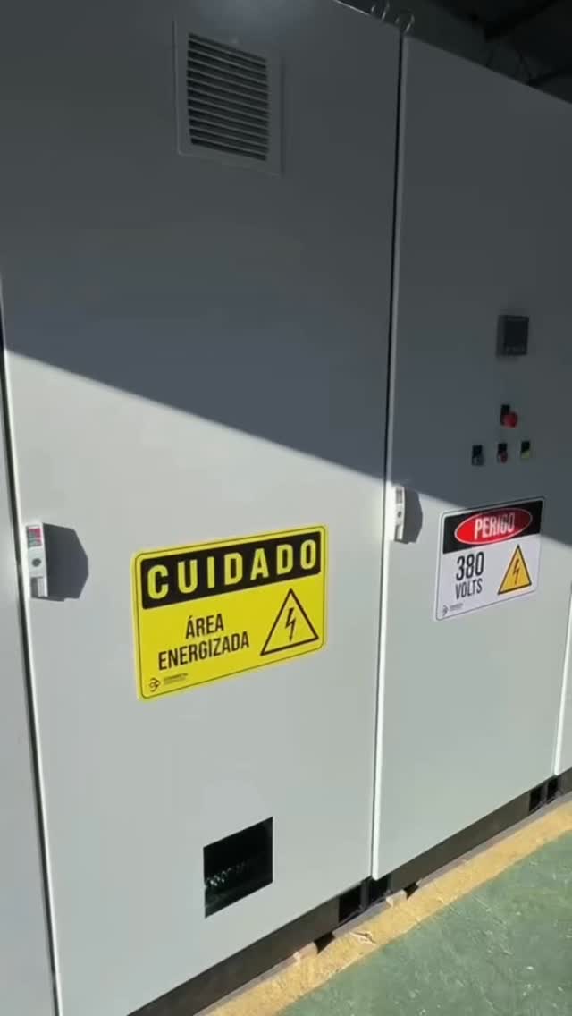 Prazo, segurança e qualidade têm nome! 🛠️🔥
Dá uma olhada na estrutura e na organização desse painel elétrico. Aqui na Connecta Soluções Industriais, a gente leva a sério o compromisso de entregar o seu projeto de forma ágil, sem abrir mão do acabamento e das normas de segurança.
Se você precisa de uma solução robusta e no tempo certo para a sua empresa, você já sabe com quem contar. Mande uma mensagem e faça seu orçamento! 🚀
#painelindustrial #instalacoeseletricas #connectasoluções #inovaçãoindustrial #eletrica