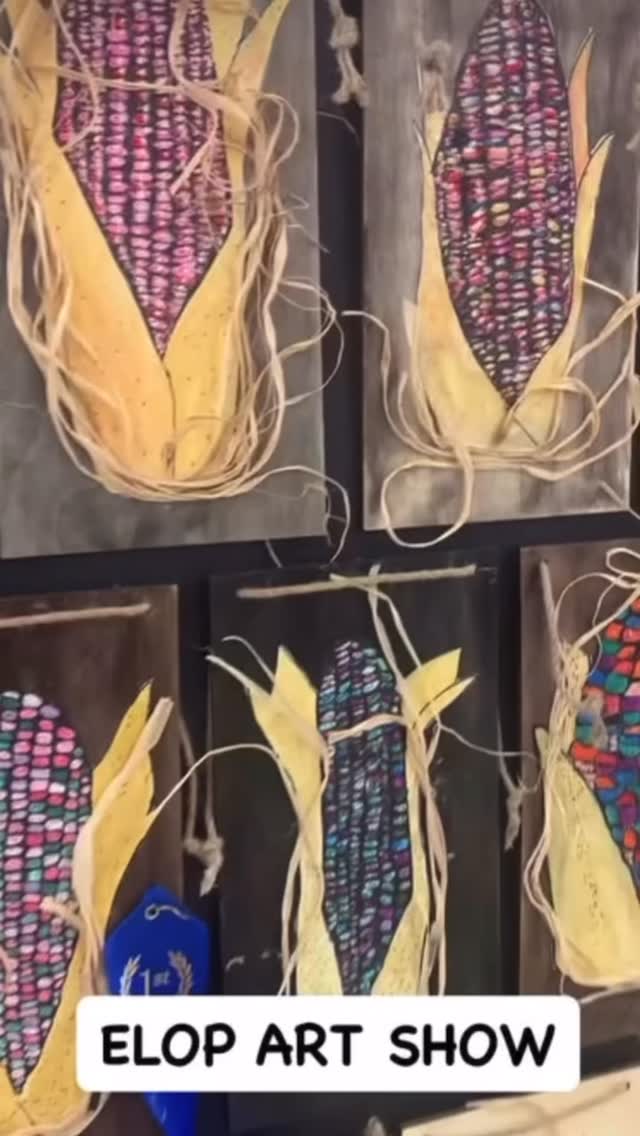 Help us celebrate the amazing @moxieboxart projects created by @moonschoolwaterford! Congratulations 🎈🎉🎊 woohoo!
#artshow #studentwork #moxieboxart #artist #artistsoninstagram