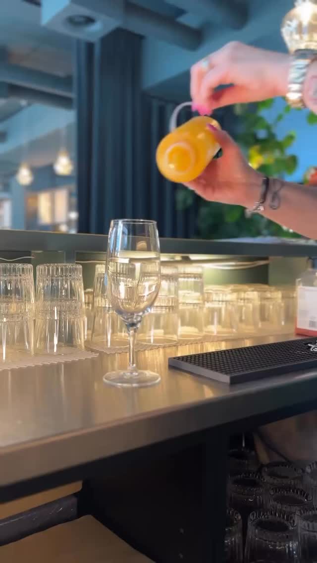 One sip and suddenly your emails can wait🍹