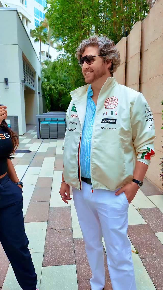 “Watch You Got On” is back — this time live from the Hard Rock Hotel in Hollywood, Florida, as Gumball 3000 got ready to roll.
And we caught up with some friends who were there reveling in festivities along with us, all wearing some very cool and eclectic watches.
Make sure you’re following the adventures at @gumball3000 🤘
#gumball #gumball3000 #watchcollecting #complecto