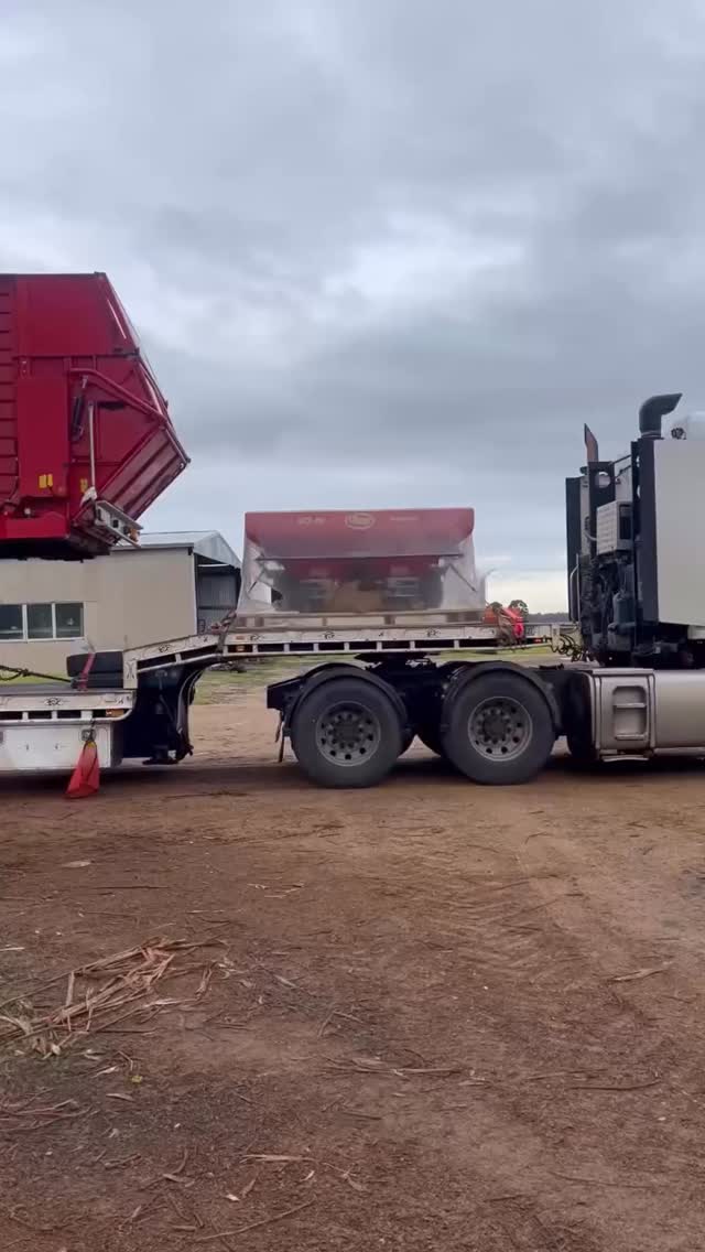 When it comes to efficient silage production, forage wagons with integrated chopping systems can make a real difference 🌾
This Lely Tigo 60 PR D (now Fendt) features a high-capacity loading system and knife bank that chops forage as it’s collected, producing a more consistent chop length for improved compaction in the pit. Better compaction means less trapped air, reduced spoilage and higher-quality feed for your cattle throughout the year.
With its large carrying capacity, robust construction and ability to harvest and transport in a single operation, the Fendt Tigo helps streamline the silage process, reducing machinery requirements, labour and fuel costs compared to some traditional green harvest systems. It’s a practical and cost-effective solution for producers looking to maximise feed quality while keeping production costs under control.
A big thank you to our customers Jason, Alida and farmhand Danielle for choosing this quality used Lely Tigo 60 PR D. We appreciate your support and look forward to assisting you throughout the silage season, helping to keep your operation running efficiently this year.
#hayseason #foragewagon #lely #fendt