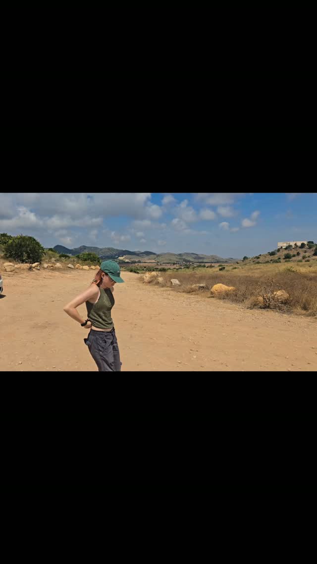 There is a heatwave,and we are desperate to get to the #beach #sailingfamily #spain#