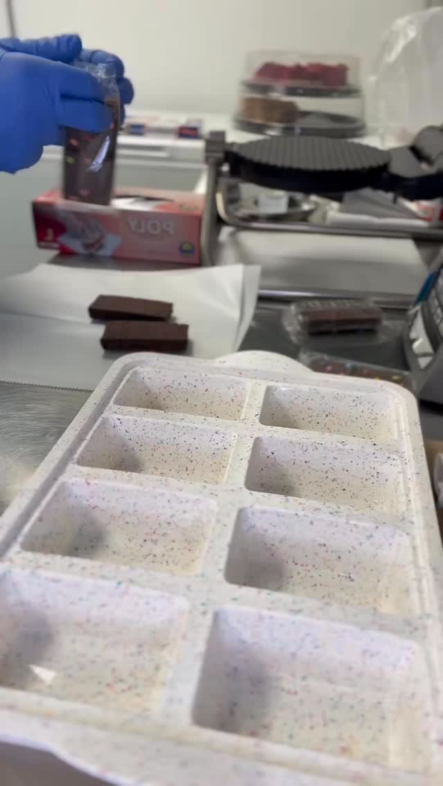 Y’all come help us chill out at the shop by picking up your new favorite grab & go item from the freezer! ☺️😎☀️ It’s all about @thereallittledebbie today! 😍
The shop is open and Jordan and Drake are holding things down for us!
We have said from Day 1 that we have the best customers. Today marks Year 4 for us and that still holds true!
Thank you to Trish (best known around here as “David’s Mom”) and her team at Walgreens across the street for coming in clutch with two additional fans for us today!
🙌🙌🙌 Wasn’t even looking for that and she was there to help! THANK YOU! ❤️ We’re so thankful for all of you.
Also, thanks to all of you who have reached out. We are good. The customer areas are good so we hope everyone will keep coming out and support us while we await the AC replacement! We will likely have to modify hours again until that happens but we’ve got Jordan & Drake there to help us out and I’ll be back shortly! We are limiting these shifts to family members only to keep the kids from working in this heat! Don’t worry - when the AC is back up to full speed…we’ll put ‘em to work! Haha!
Y’all take care, pop by the shop for your favorites, and help me wish my former 2nd graders a Happy Graduation Day! 🎓🙌📚
#mimiandpapaspopcorn #mckeeroadallstars #itshot #icecream