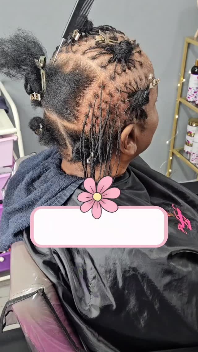 I love when locs start off in a way that people will assume wont look good. Follow to see her journey. They are about to be 🔥
#prettydimplesstudios #orlandohairstylist #locjourney #starterlocs