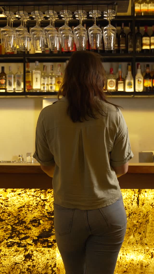 🤫 Little secret...The difference between "I'll just have something light" and a full AVRA spread is about 15 minutes.
You've been warned! Come hungry!
📍 AVRA Sukhumvit 35
📞 +66 96 712 1701 | +66 2 000 6683
#AVRABangkok #BangkokRestaurants #SukhumvitDining #PhromPhong #ของอร่อยสุขุมวิท