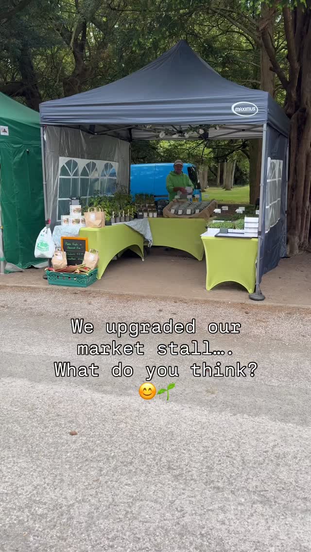 Levelled up our farmers market stall, we love it! 🥰 do you? @ftmicrofarm 🫶
#marketstallideas #farmersmarket #microfarm #microgreens