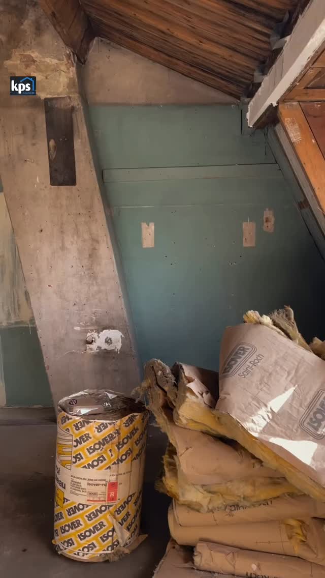 Most people would walk away from this… 👀
We see potential.
What started as a tired, outdated space became a stunning entrance that completely transforms the feel of the home. From structural alterations and bespoke joinery to premium finishes and lighting, every detail matters when creating a space that feels truly exceptional. ✨
At KPS Build, we don’t just renovate homes — we reimagine them. 🏡
Thinking about transforming your property? Save this for inspiration and get in touch for a free quotation.
🎥 Credit: @studiozuyd
#KPSBuild #HomeRenovation #HouseTransformation #WestSussexBuilder