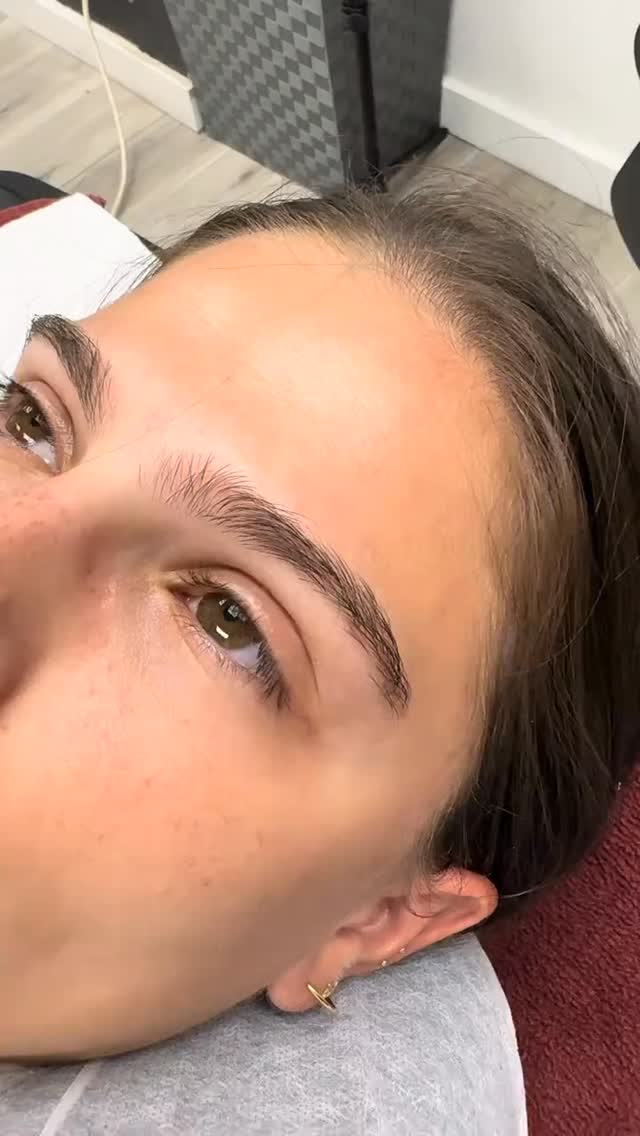 These results are 100% natural lashes, just lifted, tinted, and enhanced.😍 ➡️Results vary based on length and thickness of natural lashes!
Drop a ❤️ if you love natural beauty!
📍 Chandler, AZ
📅 Book your appointment at www.azlashlady.com
#LashLift #LashLiftAndTint #NaturalBeauty #LashGoals ChandlerAZ AZLashLady BeautyRoutine BeforeAndAfter LashArtist