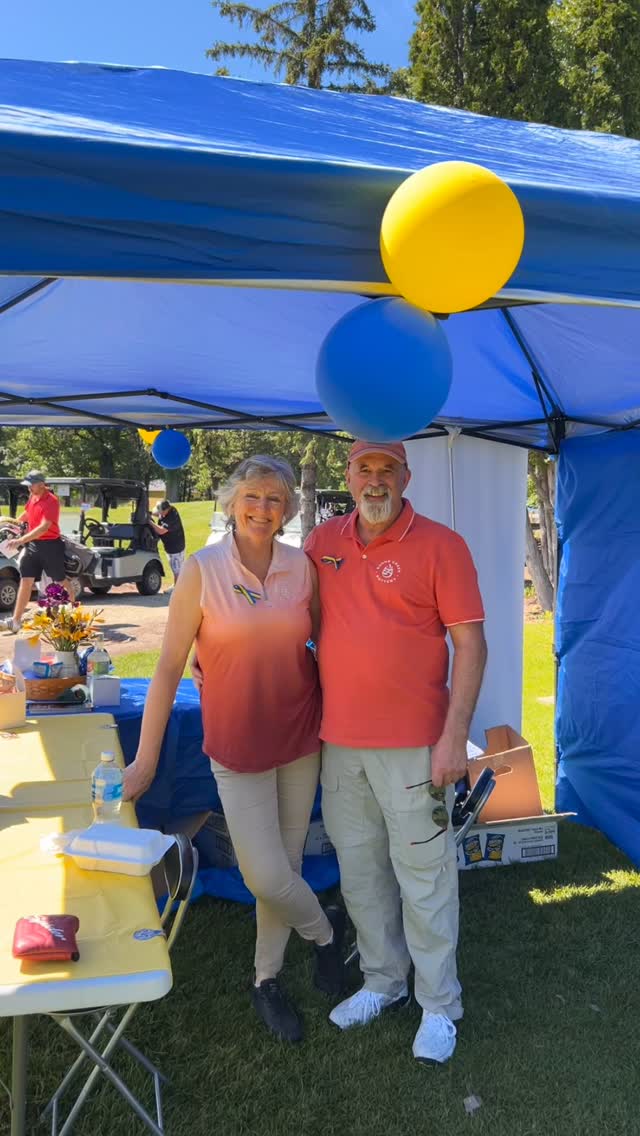 So happy to be at Canadian Friends for Hockey in Ukraine Golf Tournament. Bunns Creek is proud to sponsor the putting contest! #mbpottery #itsawinnipegthing #golftournament