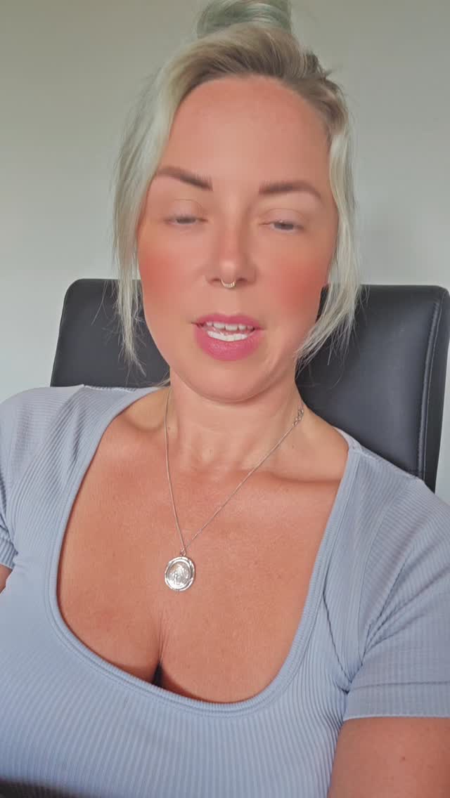 If sleep doesn't fix your exhaustion, look at your mitochondria.
Mitochondrial dysfunction is behind more chronic fatigue than most practitioners test for. It's connected to toxin load, nutritional deficiency, and chronic stress — all things epigenetic work directly addresses.
You don't have to accept this level of tired as your baseline. Save this if it resonates — and tell me: has anyone ever mentioned your mitochondria to you? I'm curious how many of you have heard this before.
#mitochondria #chronicfatigue #womenshealth #epigenetics #functionalmedicine