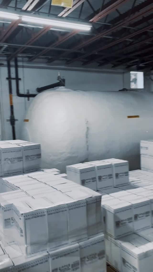 At Sea Breeze, we take freshness seriously! Every cylinder of CO2 undergoes a rigorous inspection and precision filling process right here in our facility. We ensure your beverage program stays consistently carbonated so you can focus on serving your customers.
âFully stocked and ready to serve businesses across NY & NJ! Click the link in our bio to learn more.
â#SeaBreezeSyrups #PremiumBeverages #CO2Service #FreshCO2 #restaurantsupply