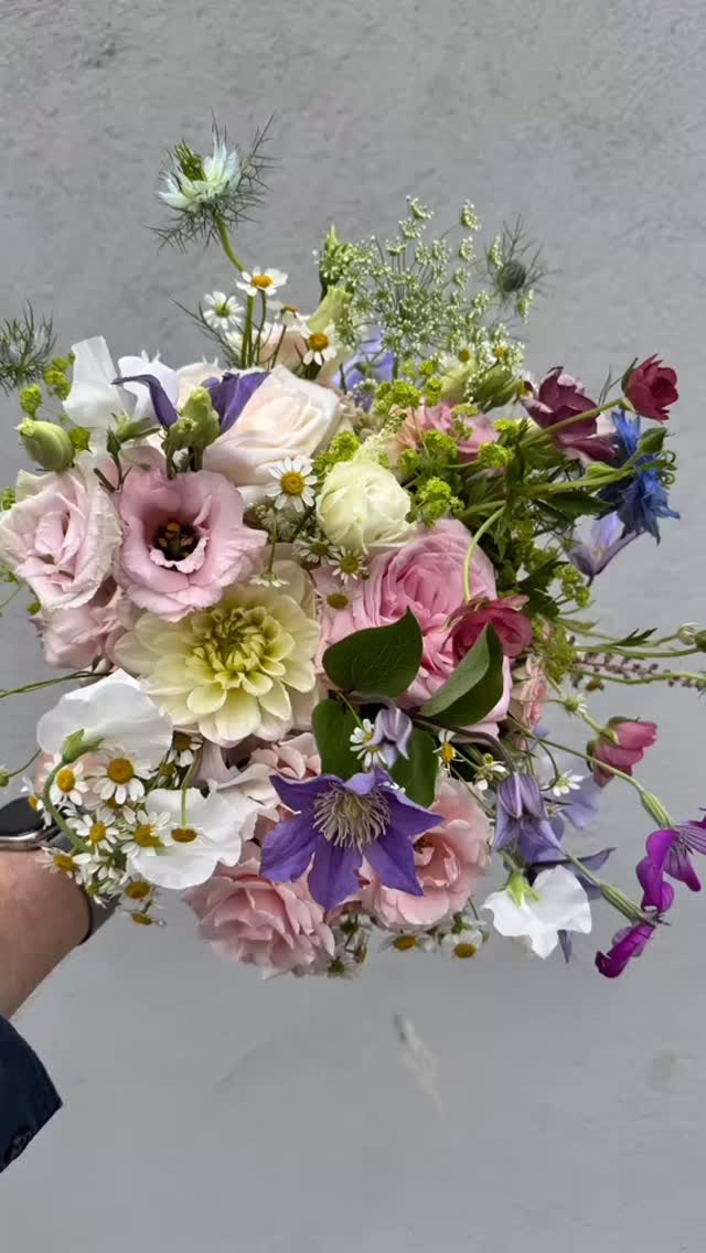 Summer bouquets with lots of mixed seasonal flowers and foliage. #totnesflorist #devonflorist #naturallyabundant #countrywedding