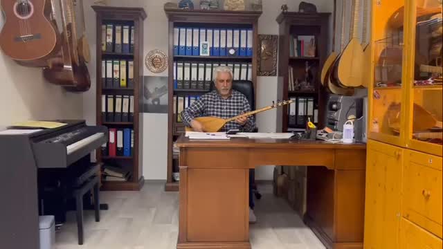 Nürnberg YC Musikinstitut 27.yıl saz kursu ve saz satış, saz bakım servisi. Piyano ve gitar dersi. Tüm bilgiler www.yc-musikinstitut.com