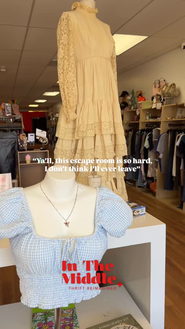 One wrong turn and suddenly you’re three booths deep convincing yourself you need another jacket. 👀✨
.
.
And you do need it!
📍 5333 Menaul Blvd NE | ABQ
M-S 11-6:30 | Sun 11-6
.
#albuquerquethrift #albuquerquethrifting #abqthrift #abqconsignment #inthemiddletr