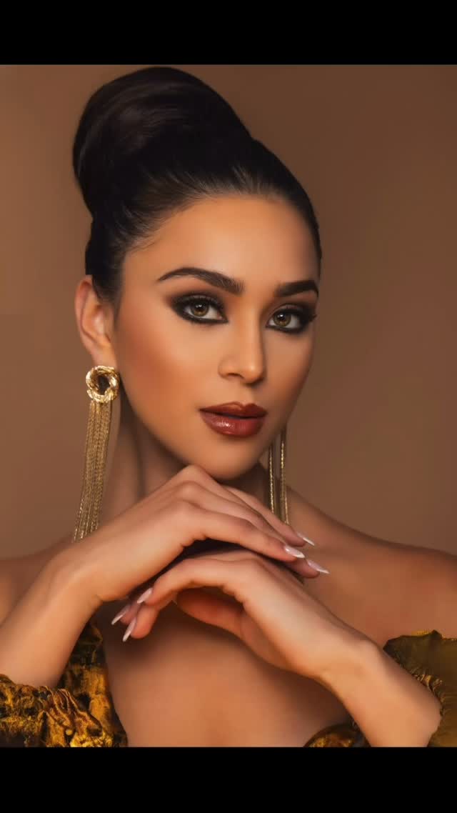 A new chapter begins. 🤍✨
I am honored and so excited to share my official headshot representing Miss Lone Star State International! Representing Texas on the Miss US International stage is beauty in itself and I cannot wait to begin this journey with purpose, passion, and gratitude.
Here’s to an unforgettable chapter of representing the Lone Star State with heart and integrity. Let the journey to Miss US International begin! ⭐️🤍👑
#MissLoneStarStateInternational #MissUSInternational #TexasProud #RoadToMissUSInternational
Thank you to @intoxicated_by_makeup for making me feel beautiful and confident through your amazing hair and makeup artistry🤍
A special thank you to our director, @jackie_garcia_bazaar , for your endless encouragement, guidance, and styling🤍
And thank you to macros08 and the talented team at @bazaarmodelmanagement and co-director @marco_carmona_eppe for capturing this exciting chapter with such beautiful photography 🤍
Thank you to my family, friends, mentors, and everyone cheering me on. I can’t wait to see what this next chapter holds!
