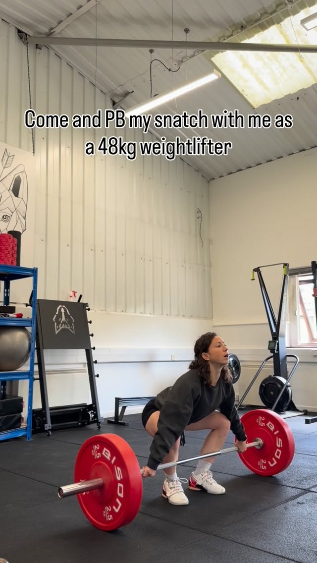 SET YOURSELF A GOAL AND CHASE IT.
A 60kg snatch has been my lifetime goal, I’m not there *just* yet, but I know it’s not that far in the distance. And it’s got me thinking that maybe 60kg isn’t the ceiling after all…why not 61.
If you’ve got a goal, you’re far most likely to put the hard work in, dig deep when it gets hard and keep stacking the tough sessions on top of one another to get that much anticipated reward.
Whether your goal is to lift a certain weight, to hit a particular time on a run, to lose body fat, to move better, to have mental clarity. A goal is going to get you there much faster than just winging it with no real direction.
#longgametraining #hungerford #newburyindies #weightlifting #goalsetting