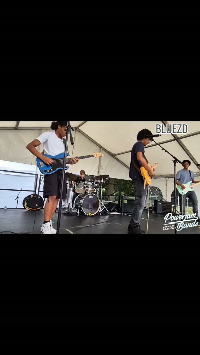 Part 3 of @powerjambands at Hanwell Carnival features 'Bluezd' who've been with us for 4 years and performed here 2 years ago when they were just 13-15! Look at them nowπ₯πΈππΎ!!
#Bluezd #powerjambands #hanwell anwell #nonprofitmusicschool #rnbpopsoul