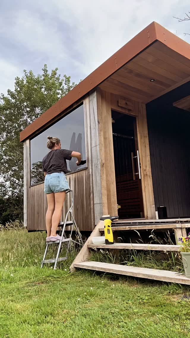 The sauna gets the cleaning VIP treatment⦠my house is still waiting for its turn. š¤£š„
#saunatime #sauna #coldplunge #shaftesbury #northdorset #gillinghamdorset