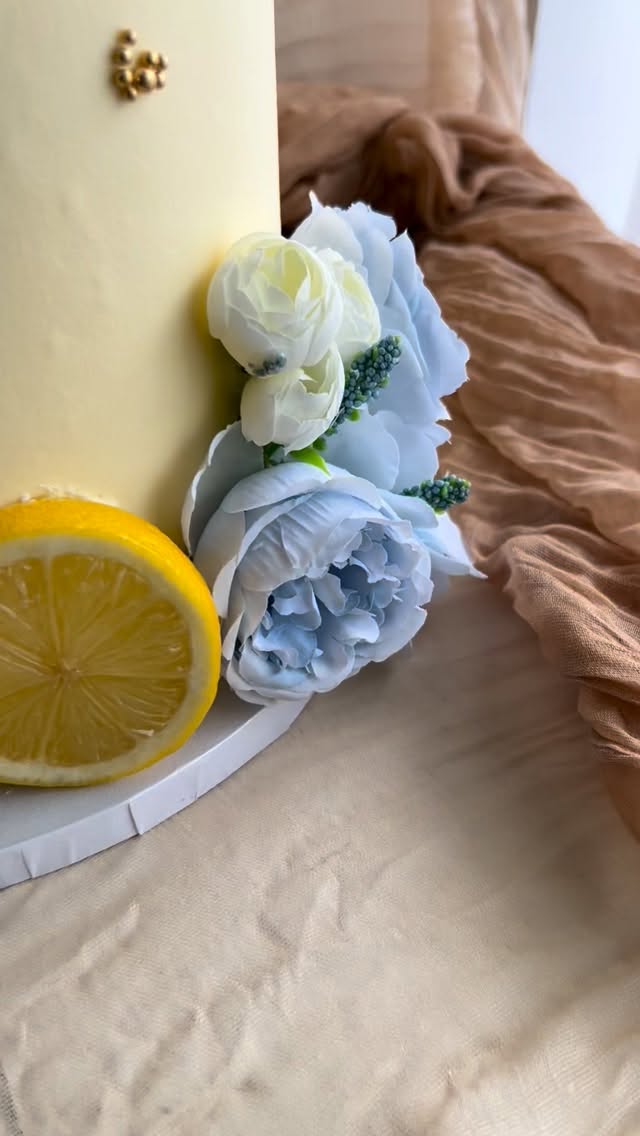 8 inch Vanilla cake for the birthday girl ๐คฉ๐๐ฉต๐
