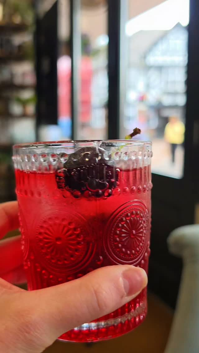 C H E R R Y // C R U S H
July has officially been crushed!
After a little experimenting and taste testing... purely for quality control, obviously 👀, we've landed on this month's Drink of the Month.
Say hello to... Cherry Crush! 🍒
July happens to be National Cherry Month, so it only felt right to celebrate one of summer's best fruits!
We've used a sour cherry syrup with no added glucose-fructose syrup, a little boost of Vitamin C, added a splash of vanilla, topped it with sparkling water, with plenty of ice and finished off with a fresh cherry!
🍒 A little nostalgic
✨ A slight little fizz
❤️ A little bit like cream soda!
Just sweet enough, just tart enough, ridiculously moreish + super refreshing, all whilst your Quirker works their magic with your hair!
As always, your Drink of the Month is completely complimentary with every visit to HQ because we think looking after yourself should feel like an experience from the moment you walk through the door, and not just from when you sit in the chair.
We'll be serving Cherry Crush throughout July, so come and give it a whirl whilst the cherry season is in full swing!
⚠️Warning: May cause spontaneous "Ooo, what's that?" from neighbouring Stalkers!...
🌍 www.houseofquirk.co.uk