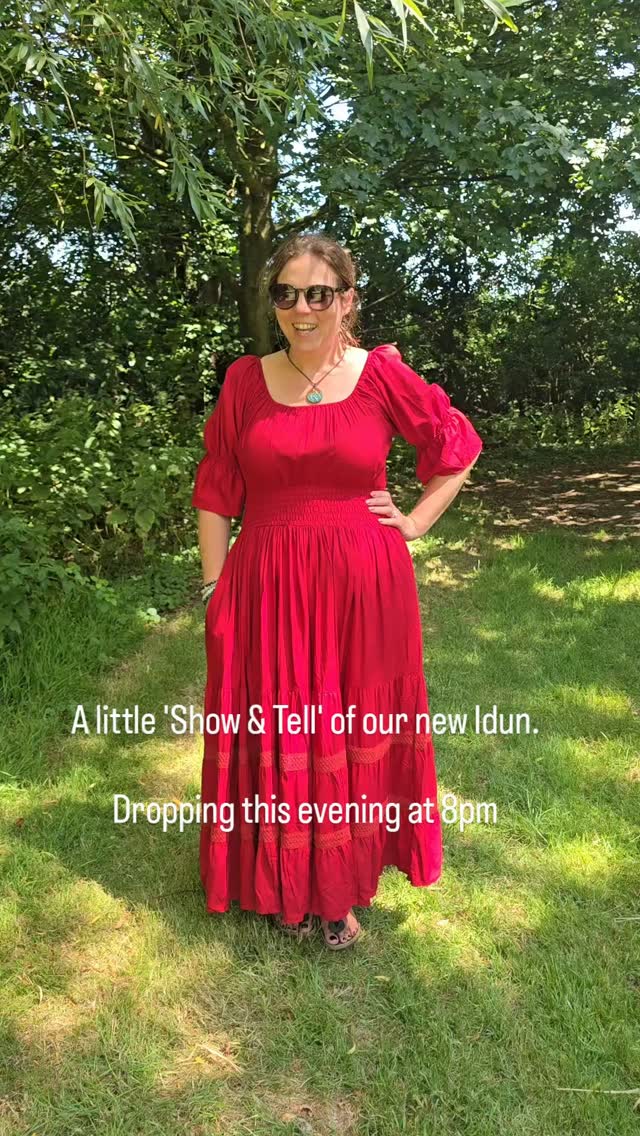 Idun Summer Edit.
A little show & tell of our ever popular Idun dress, heatwave edition 🔥😂
Featuring:
✨️ Flattering waistline to sculpt & shape
✨️ Deep side pockets
✨️ Optional lace trim
✨️ The perfect neckline
Available in 4 colourways:
💜 Plum duff
💙 Aegean
💚 Olive Grove
❤️ Cherry
And sizes to fit UK8-UK32
Tonight at 8pm
www.peachypearclothing.co.uk