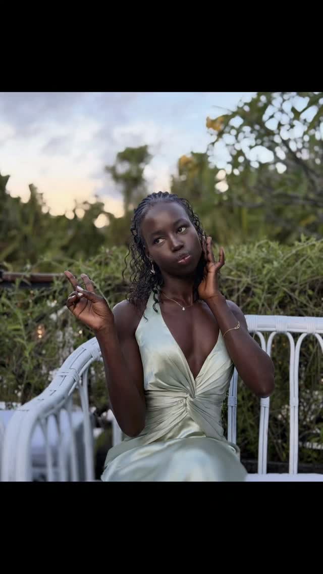 A reminder to book your H A I R B R A I D I N G appointment so you can look fancy doing all the fancy and non-fancy life things. Romanticise your life boo, it's time! @nyamigoa
Ok love you, bye!