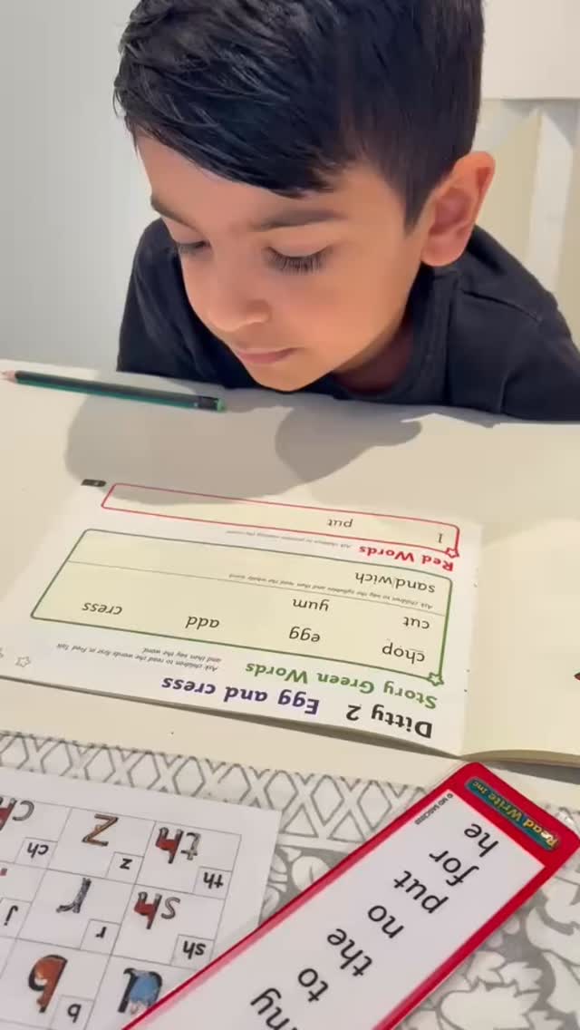 ☀️ Summer tuition is well underway at Angel Tutors! 📚✨
Our FS and KS1 learners have been busy developing their early reading skills through phonics, sound recognition, blending and segmenting. Watching children grow in confidence as they begin to read independently is one of the most rewarding parts of what we do. 🌟
Summer is the perfect opportunity to keep learning fresh, build confidence and prepare for the next academic year in a fun and engaging way.
We currently have limited availability for 1:1 home tutoring across Dubai with our qualified British tutors.
📍 FS1 – Year 6
📍 English & Maths
📍 British Curriculum
📍 In-home tuition across Dubai
Send us a message to find out more! 🧡
#DubaiTutors #Phonics #EarlyReading #britishcurriculum