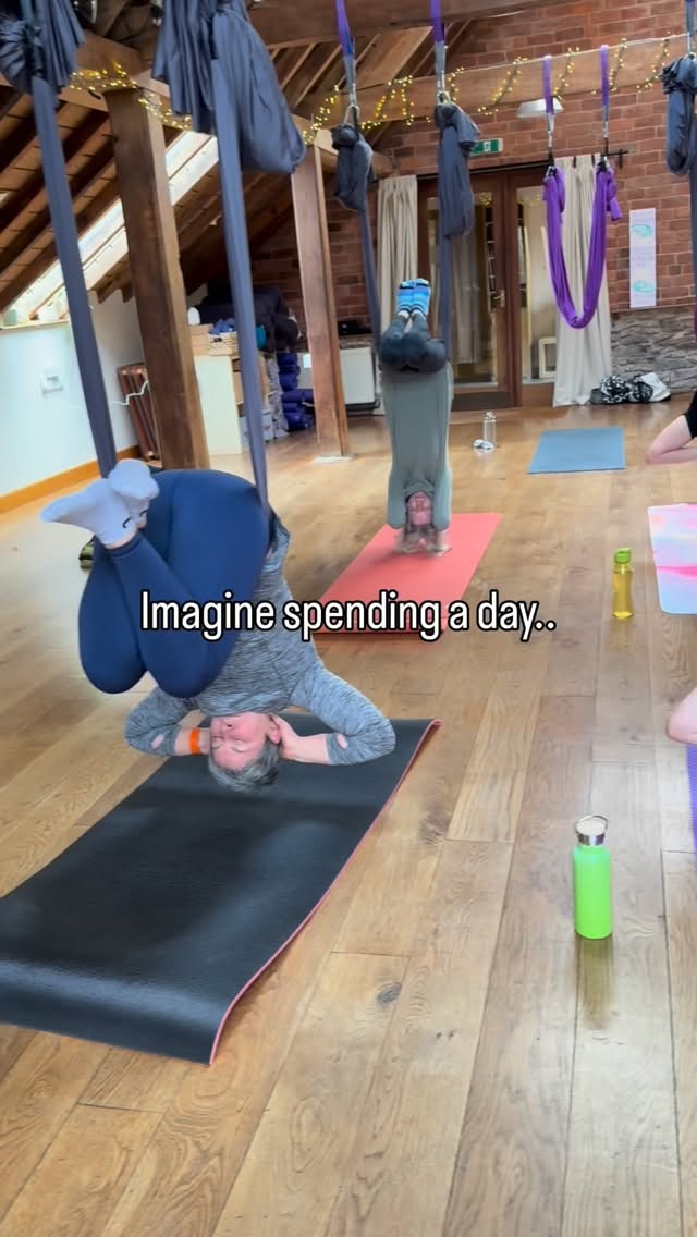 ☁️ A day just for you.
Join us on 4th July at The Fold, Bransford for a beautiful Aerial Yoga Day Retreat filled with movement, inversions, relaxation, delicious food and time to reset.
✨ Only 2 spaces left ✨
Message me to book your place.
#aerialyoga #aerialyogaworkshop #dayretreat #malvern #flofitness