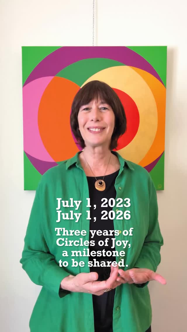 A day late… I’m happy to tell you that it’s been 3 years since I chose to make myself visible as an artist, made my project visible here, and started sharing it with the world.
On July 1, 2026, Circles of Joy had found its way into more than thirty collectors’ homes — a third of whom don’t know me directly.
One of my paintings is in Japan. Others in Ireland, England, Germany, France, Spain, Finland, Switzerland, and the USA.
An international audience I would never have met on my own.
Thank you to everyone following this journey, and to those who chose to bring a piece into their home.
✨You’re the ones who give meaning to my art!
🇮🇹 In ritardo di un giorno… sono felice di dirvi che sono passati 3 anni da quando ho scelto di espormi come artista, ho reso visibile qui il mio progetto e ho iniziato a condividerlo con il mondo.
Il 1° luglio 2026 i ‘Circles of Joy’ sono entrati nelle case di più di trenta collezionisti — un terzo dei quali non mi conosce direttamente.
Un mio quadro è in Giappone. Altri in Irlanda, Inghilterra, Germania, Francia, Spagna, Finlandia, Svizzera e USA.
Un pubblico internazionale che, da sola, non avrei mai incontrato.
Grazie a chi segue questo percorso e a chi ha scelto di portare un’opera nella propria casa.
✨Siete voi che date senso alla mia arte!
#laurarotaart #circlesofjoy #circlesofjoyart #earthsheart | Italian artist | woman artist | GeometricAbstraction | AbstractGeometricArt | ContemporaryArtCollector | OpArt | ColorFieldPainting | ArtCollectors | ContemporaryAbstractArt | OriginalArtwork | MilanArtist |