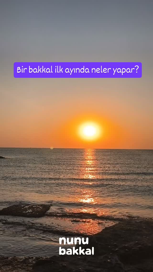 Haziran, Nunu Bakkal'ın ilk ayıydı. 🤍
3 Haziran'da, depremden çıkıp yeniden kurmaya inat eden bir sözle açıldık. Ve bu kısacık ilk ay, hayal ettiğimizden çok daha dolu geçti.
32 sofraya Antakya'nın neşesini taşıdık. 1.440 yeni yol arkadaşı kazandık. Ürünlerimiz Postane Dükkan'ın raflarında yerini aldı. İlk Umut Fonu bağışımızla Diren Tekir'in yanında olduk. Ve yeni lezzetler için kollarımızı sıvadık.
Hepsi sizinle oldu. Her sipariş, her yorum, her omuz... bu yolculuğu birlikte kurduk.
İlk ayımızda yanımızda olduğunuz için teşekkürler. Temmuz'da yine birlikte, yine umutla. 🌿
#antakya #umutfonu #hatay #dayanışma #vegan