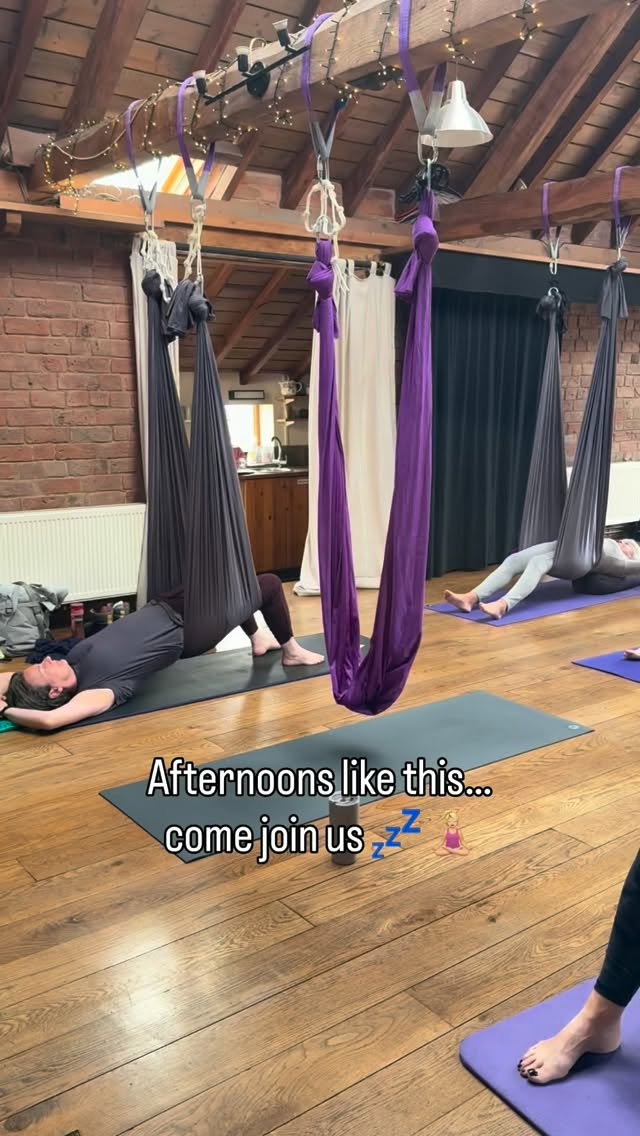 ✨This is your sign to join us for the next Aerial Yin Yoga & Floating Sound Bath workshop.
A gentle yin yoga practice supported but the hammocks and then floating into total relaxation with the sounds of crystal bowls and gongs by @yoga_by_gemstaples
😌Just 3 spaces left 12th July and bookings have just opened for 27th September. Limited to 8 spaces.
#aerialyoga #floatingsoundbath #soundbath #healing #flofitness
