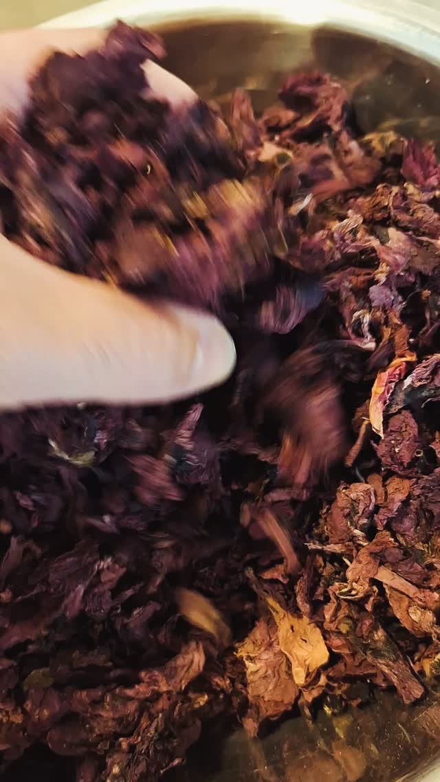 La confiture atypique Poivron Jaune et Coquelicot, apparemment une de vos préférées!
Cette merveille est faite pour sublimer vos Apéros, Grillades et vos Plats d'été!
.
.
.
#benedettoconfituresatypiques
#jam
#été
#paris
#food
