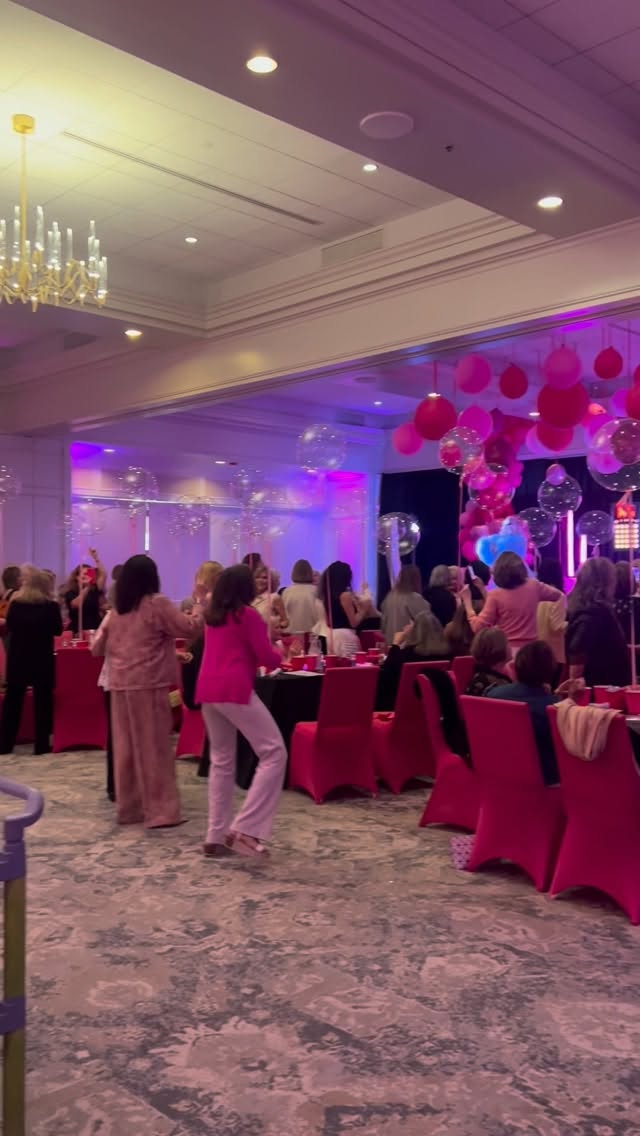 BINGO, FROYO, & DRAG #treatyourself #linastreats #froyobar #froyocatering