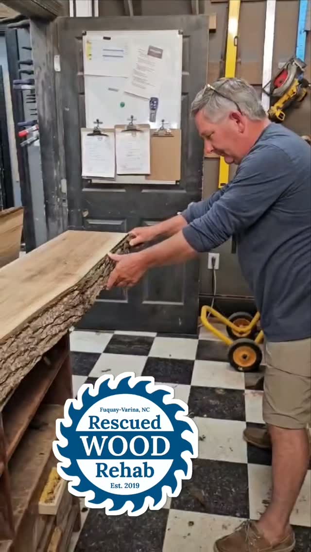 Fireplace mantels are hot at Rescued WOOD Rehab!
Let's get that project done! It's More than WOOD; It's an Experience!
#localwoodshop #customwoodwork #fireplacemantel #rescuedwoodrehab #shopfuquayvarina
