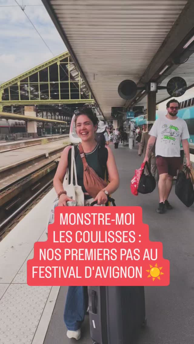 🎭 Le festival d'Avignon a commencé depuis quelques jours et il est temps de vous faire une petite vidéo coulisses de nos premiers pas ☀️
En résumé, on est crevées mais contentes 😉
Et on est surtout très bien entourées avec une équipe au top, un accueil chaleureux et bosseur au théâtre 🙏
Si vous voulez gagner des places pour notre spectacle, faites le test "Quel monstre es-tu?" (Lien en bio) et taguez-nous en story avec le résultat ! On vous dira si vous avez gagné... 1 monstre gagnant par jour 💪
#theatre #loriflamme #ciesoleilnoir #thriller #festivaldavignon
