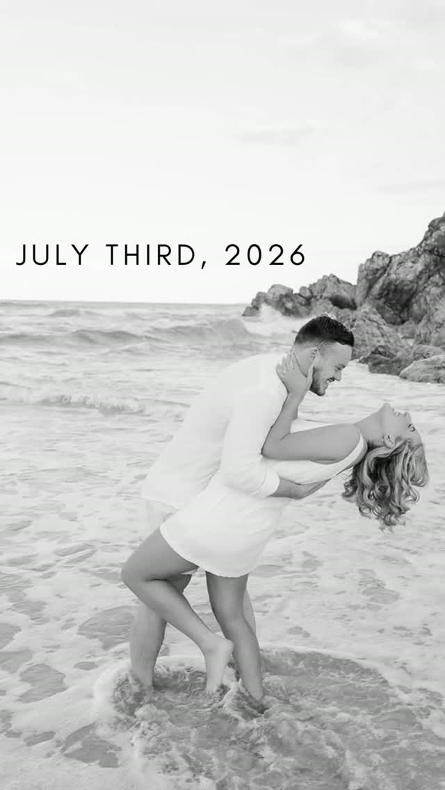 It's wedding week!
Brittany & Matthew 🖤
@lauren_joy_photography