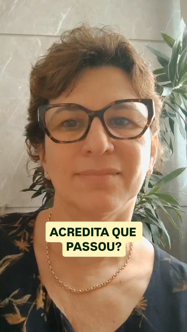 Uma afronta emocional nem sempre termina quando o fato termina.
Às vezes, ela continua dentro de nós, sem fazer barulho, mas mudando a forma como agimos na vida.
Quantas decisões, reações e silêncios ainda carregam algo que acreditávamos ter deixado para trás?
Você consegue perceber onde uma afronta emocional continua atuando na sua realidade?
#OHumanoSemHigieneMental
#QuemSouNaFilaDoSilencio
#ClaudiaOliveiraTerapeuta
#ClaudiaOliveiraEscritora
#DialogosInternos