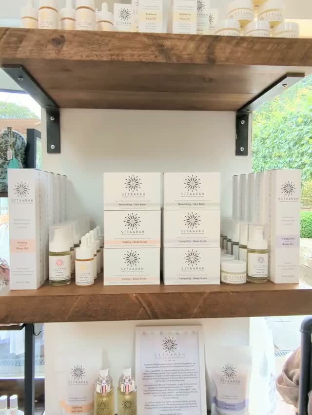 Meet our new organic skincare collection @sitaarah_skincare. New in-store today and online soon.
Salt and Steel is an independent lifestyle store in the Cotswolds, bringing together curated homeware, unique gifts, jewellery, sustainable fashion and wellbeing products from carefully selected independent brands.
#cotswoldboutique #naturalskincareproducts❤️ #organicskincareproducts #cotswoldsshopping