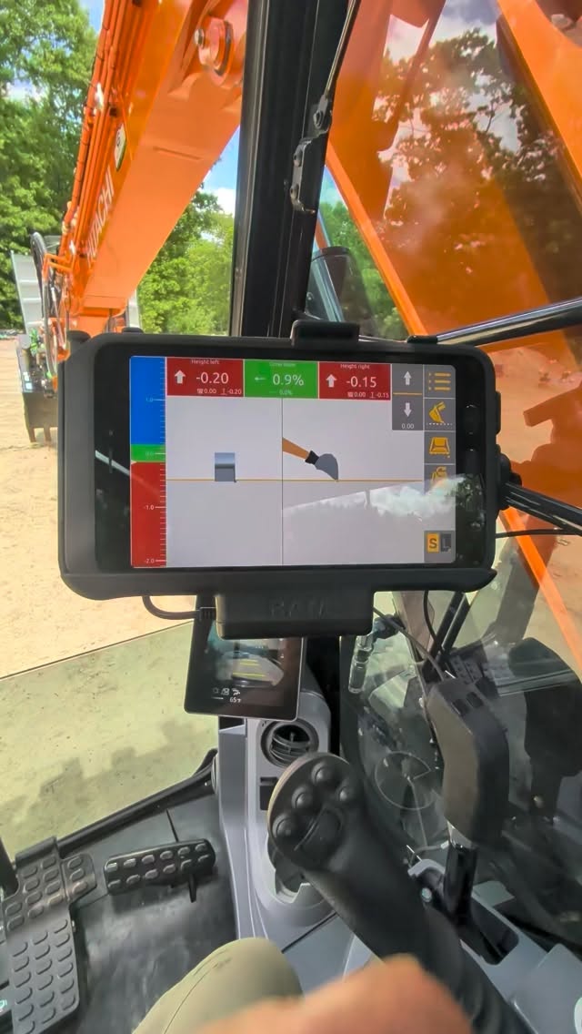 Another clean Unicontrol install!
#unicontrol #machinecontrol #excavator #sitework #spectra