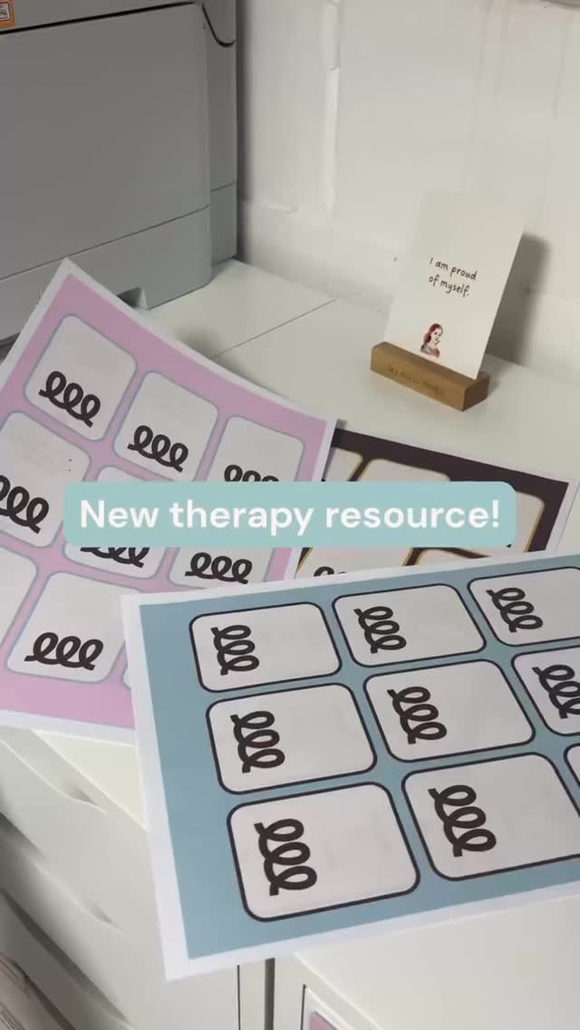 New resource unlocked ✨🧠
Three simple prompts designed to get kids talking, thinking and explaining.
🩷Describe It
🧸Can’t Be
🩵Can Be
Perfect for targeting expressive language, vocabulary, reasoning and flexible thinking through play. I can’t wait to start using these in sessions! 🤍
💬 Which category would you play first?
#eachspeechpearplum #earlyintervention #brisbanespeechpathology #playbasedlearning #languagelearning