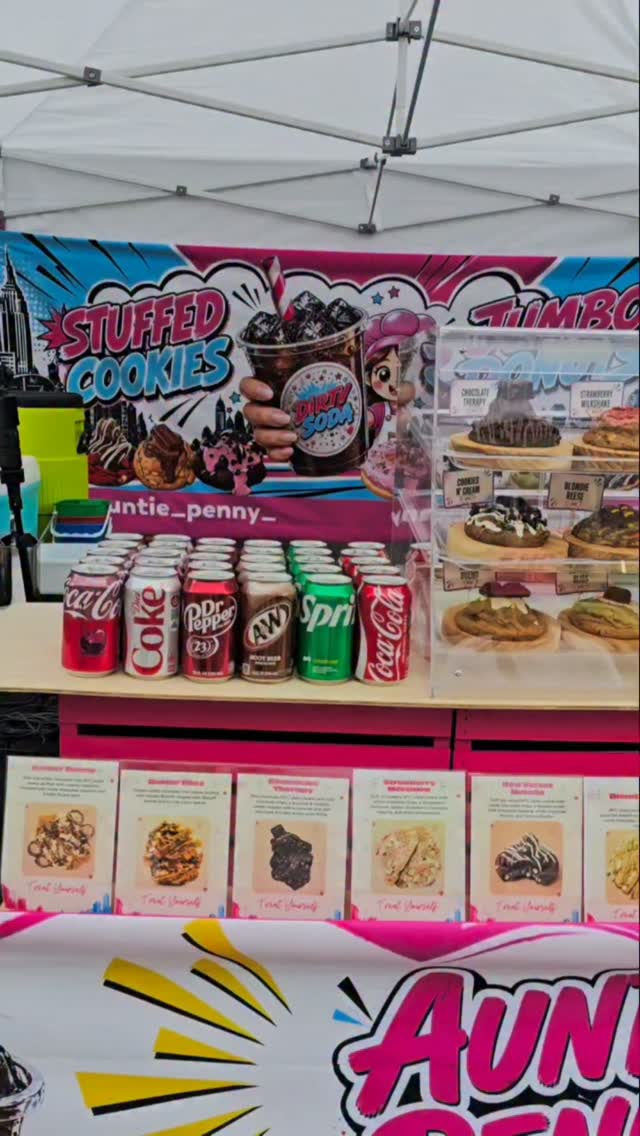 Chelsea Fair, we’re here! 💖
Come visit Auntie Penny for our NYC-style stuffed cookies, refreshing dirty soda, and a fun chance to win a free drink!
🍪 NYC-Style Stuffed Cookies
Big, bold, loaded, and made to satisfy your sweet cravings.
🥤 Dirty Soda
Cold, fizzy, creamy, and perfect for summer fair weather.
🎯 Stop the Clock Challenge
Think you have perfect timing? Stop the clock exactly at 30.00 seconds and win a FREE 24 oz Dirty Soda!
📍 Chelsea Fair
📌 6th Ave between 18th St & 19th St
Bring your friends, grab a cookie, play the game, and see if you can beat the clock! 🍪🥤✨
#nycfoodie #nyccookies #nycfood ##nyceats #nycdessert